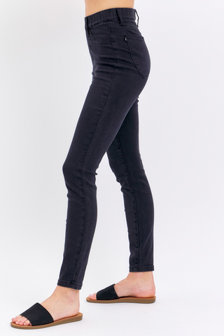 Judy Blue High Waist Pull On Skinny Jeans In Black