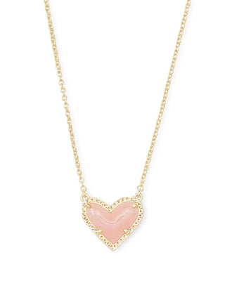Ari Heart Short Pendant Necklace in Gold Rose Quartz