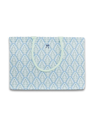 Throw It In Tote In Scallop Flower