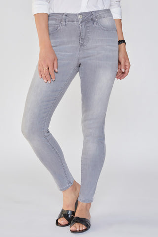 WannabettaButt 3 Button Skinny Ankle Jean in Light Grey