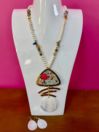 Back To Basics Fish Necklace Set