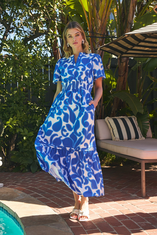 Poolside Muse Dress In White-Blues-Mul