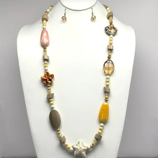 Which Way To The Beach Necklace Set