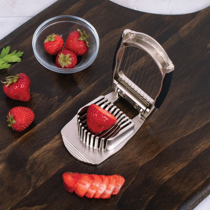 HIC Kitchen Strawberry Slicer