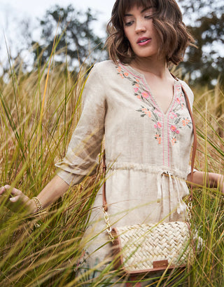 Straw Crew Phone Crossbody in Natural