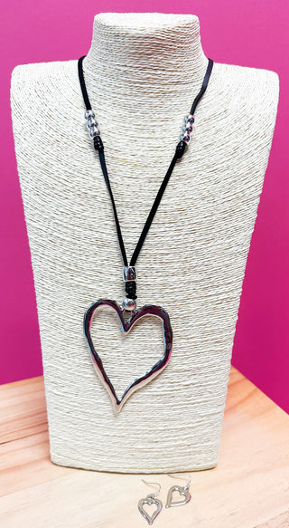 Heart of Gold Necklace Set in Silver