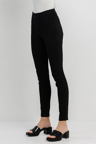 Classic Mid Rise Skinny Jeans In Black