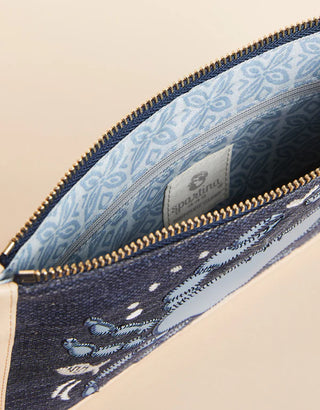 Applique Wristlet in Hamilton Crab