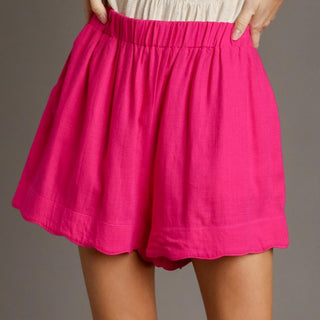 Wendy Scallop Hem Shorts in Hot Pink
