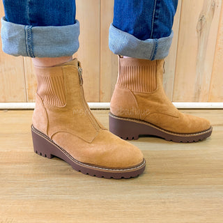 Boo Boot in Camel Suede