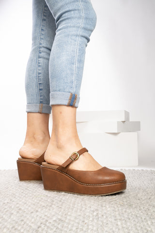 Corkys Me Time Wedge Mule in Auburn