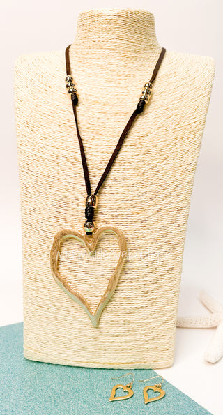 Heart of Gold Necklace Set in Brown