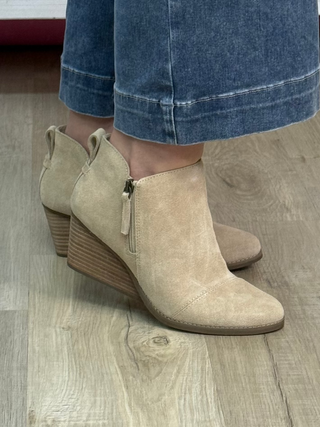 Goldie Booties In Beige
