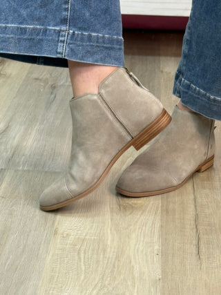 Rylie Boots In Natural