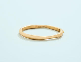Broad Creek Hinged Bangle