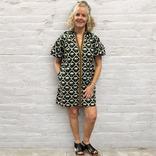 Chic Kind Of Day Dress In Black