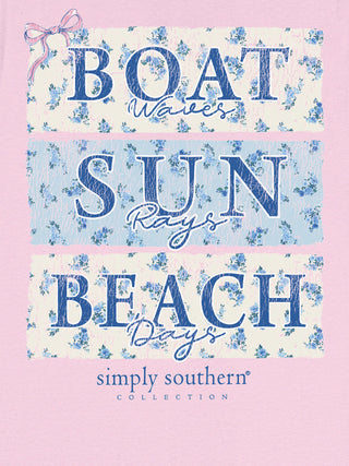 Beach Boat Short Sleeve T-Shirt in Light Pink