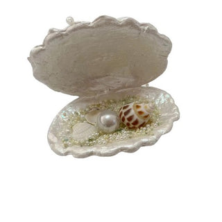 Clamshell Ornament