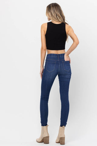 Classic Mid Rise Skinny in Dark Denim
