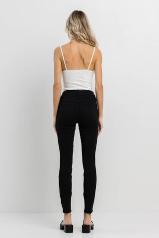 Classic Mid Rise Skinny Jeans In Black