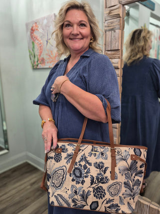 Jetsetter Tote In Serpentine