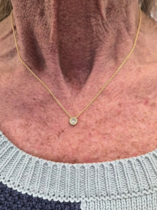 Sea La Vie Ray Of Hope/Gem Necklace