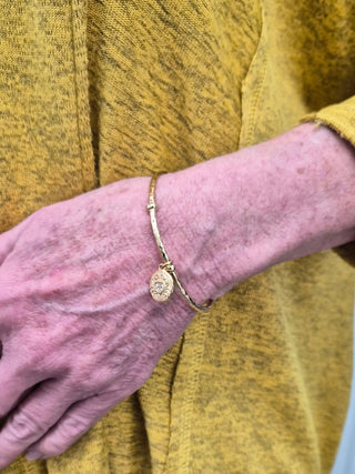 Charming Cuff Snow Crab