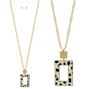 White Leopard Fur Necklace & Earring Set