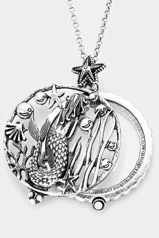 Mermaid Magnifying Necklace in Silver