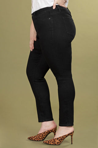 Women's Basic High-Rise Skinny Jean in Black