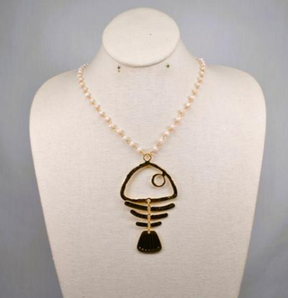 Beaded Fish Necklace in Champagne